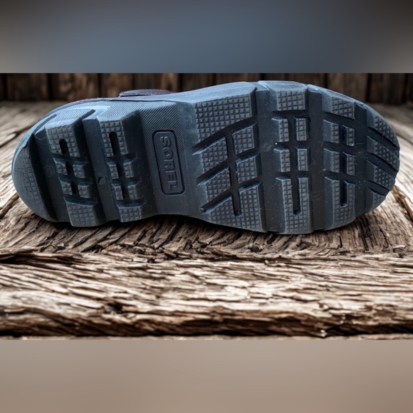 Sorel Outdoor Waterproof Gorpcore Winter Ski Hike Snow Boots Kids Size 3 Youth - Picture 4 of 5